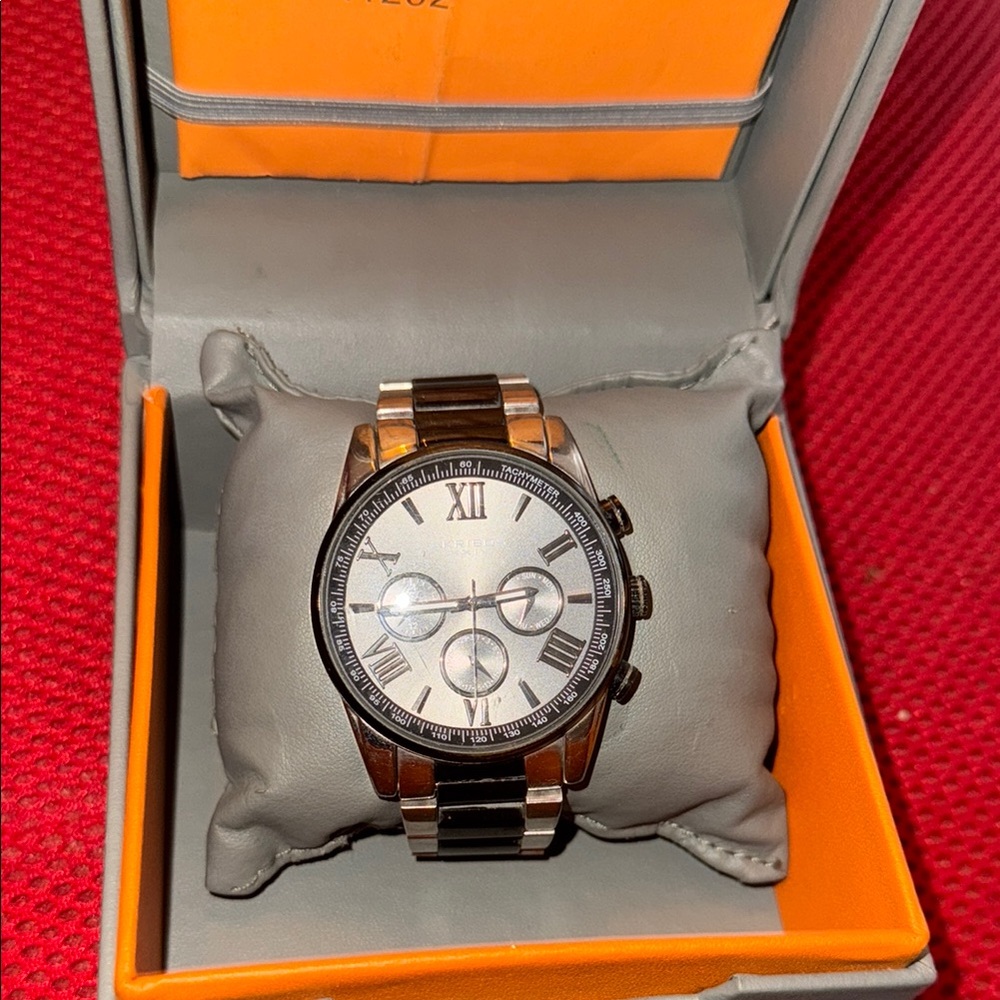 Akribos XXIV Silver and Black Men's Watch